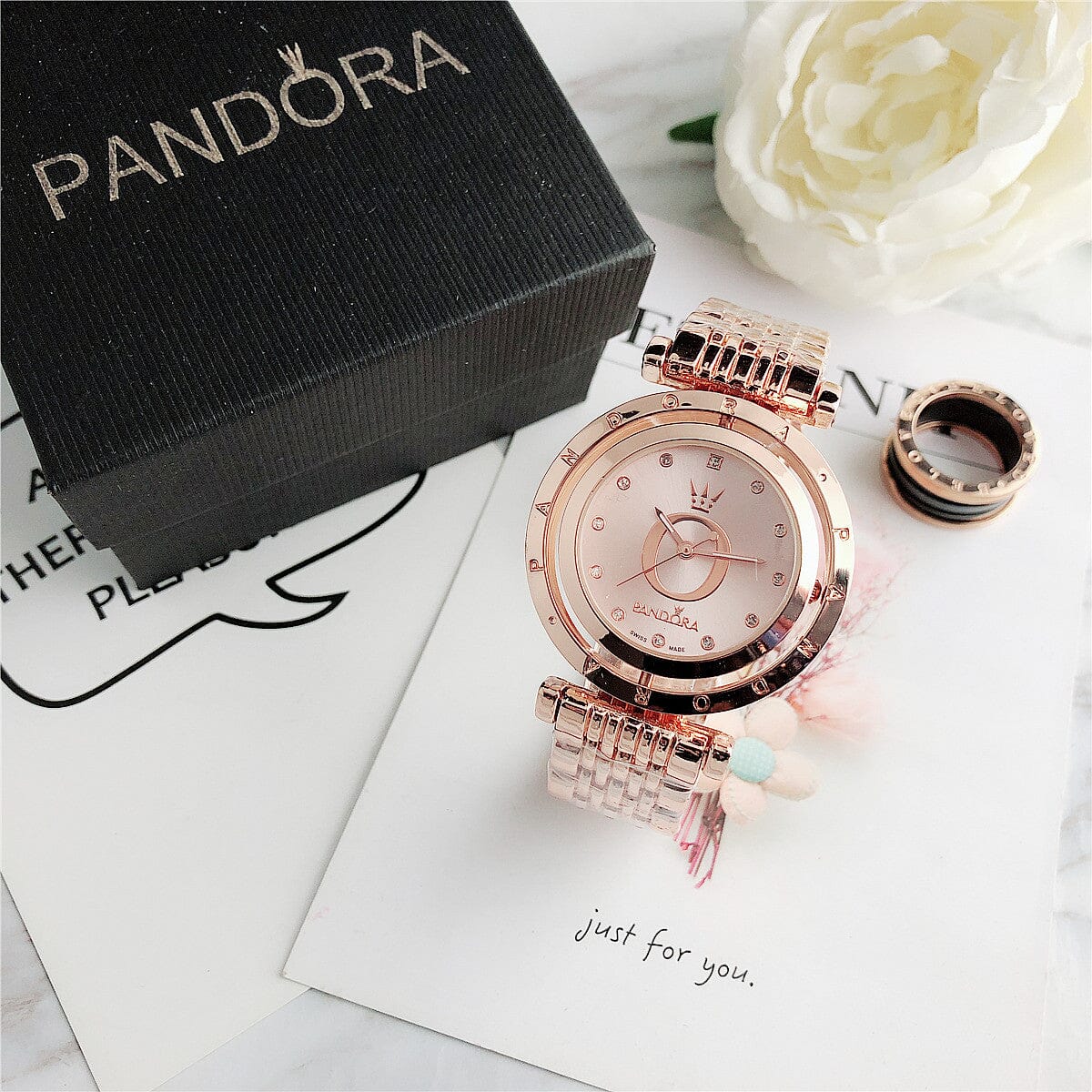 P A N D O R A Moments Glamour